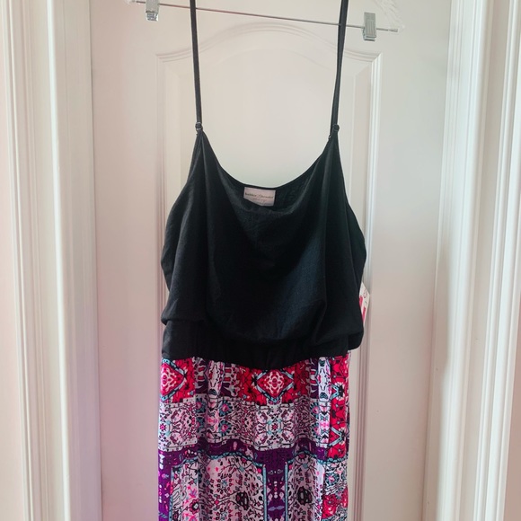 NEW BLACK & MULTI COLOR SUNDRESS W/HIGH LOW FRONT. SIZE 3X - Picture 12 of 13
